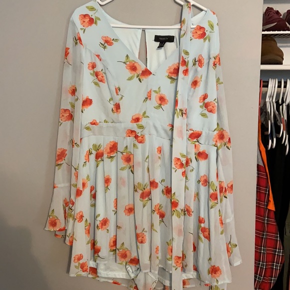 Forever 21 Floral Romper - Picture 3 of 5